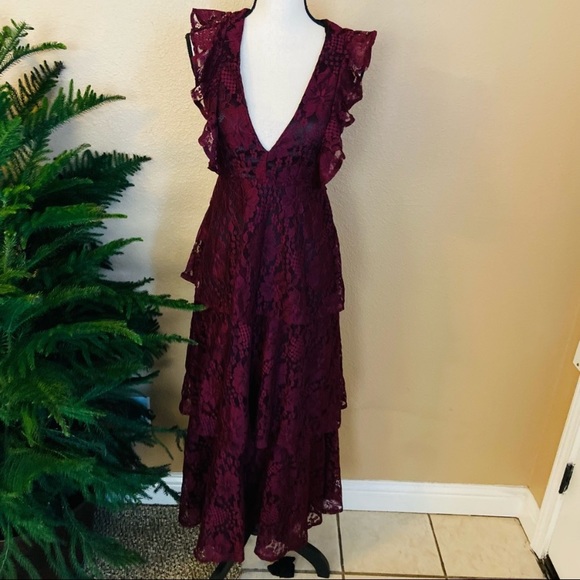 NWOT Lulus Molinetto Burgundy Lace Ruffled Tiered Sleeveless Maxi Dress - Picture 4 of 16